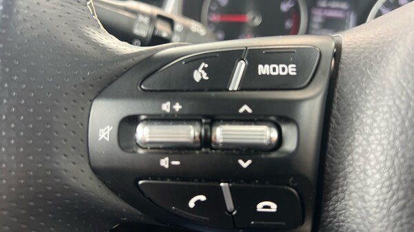 Used Kia Stonic 2023 for sale - 76008132: Photo 12
