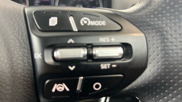 Used Kia Stonic 2023 for sale - 76008132: Photo 13