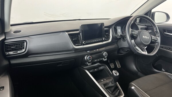 Used Kia Stonic 2023 for sale - 76008132: Photo 3