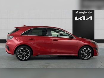 Used Kia Ceed 2025 for sale - 76361805: Photo