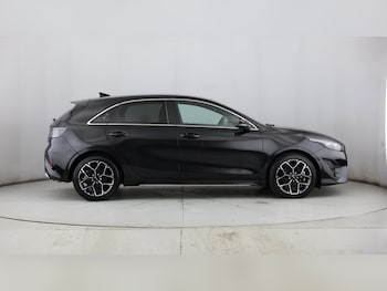 Used Kia Ceed 2025 for sale - 77018285: Photo