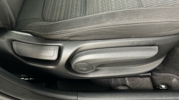 Used Kia Stonic 2023 for sale - 76229145: Photo 22