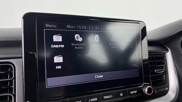 Used Kia Stonic 2023 for sale - 76229145: Photo 35