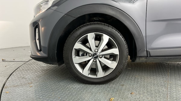 Used Kia Stonic 2023 for sale - 76229145: Photo 40