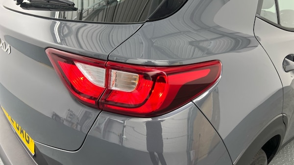 Used Kia Stonic 2023 for sale - 76229145: Photo 41