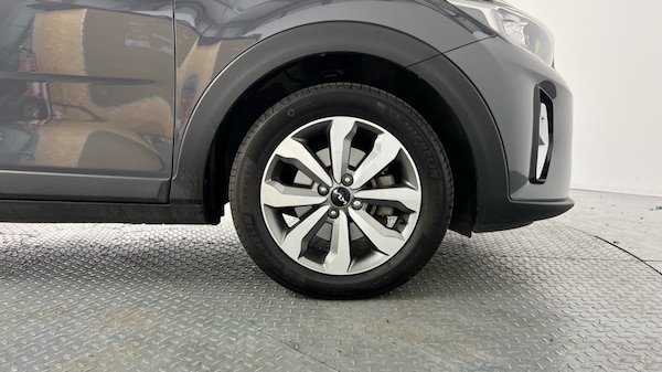 Used Kia Stonic 2023 for sale - 76229145: Photo 5