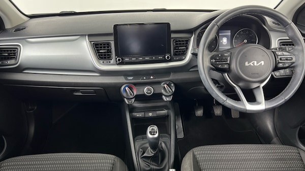 Used Kia Stonic 2023 for sale - 76229145: Photo 6