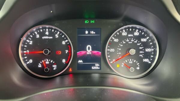 Used Kia Stonic 2023 for sale - 76229145: Photo 7