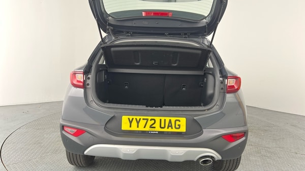 Used Kia Stonic 2023 for sale - 76229145: Photo 8