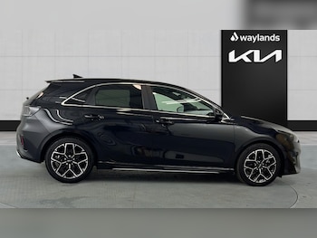 Used Kia Ceed 2025 for sale - 77786082: Photo