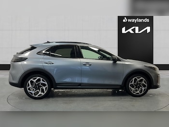 Used Kia XCeed 2024 for sale - 76519355: Photo