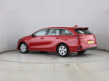 Used Kia Ceed 2025 for sale - 78542572: Photo