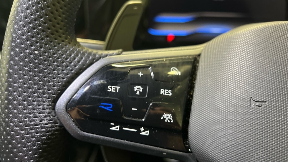 Used Volkswagen Golf 2023 for sale - 76332199: Photo 12