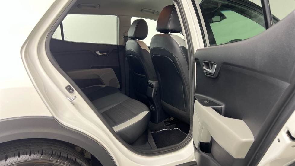 Used Kia Stonic 2018 for sale - 75874276: Photo 25