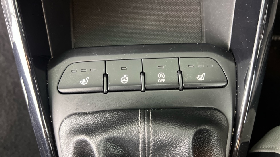 Used Kia Stonic 2018 for sale - 75874276: Photo 35