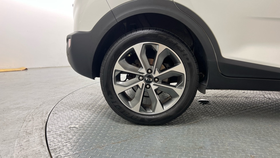 Used Kia Stonic 2018 for sale - 75874276: Photo 44