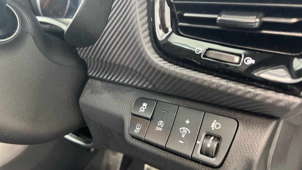 Used Kia Stonic 2023 for sale - 77726085: Photo 29