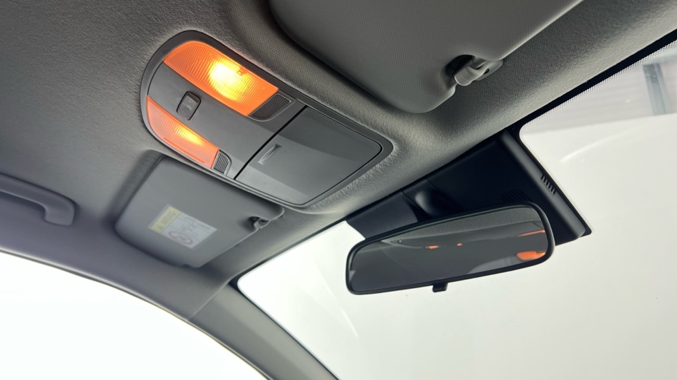 Used Kia Stonic 2025 for sale - 76872759: Photo 35