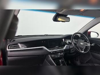 Used Kia Niro 2020 for sale - 76328178: Photo