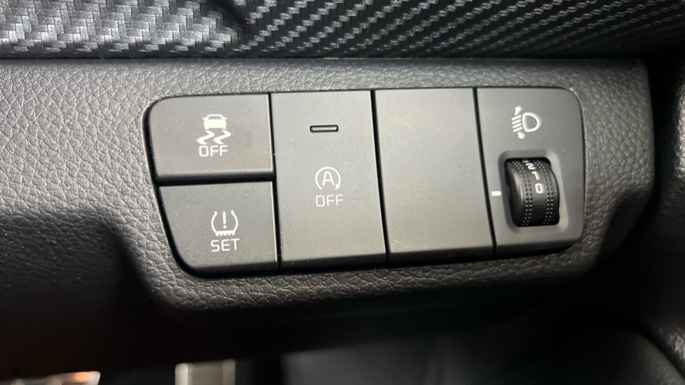 Used Kia Stonic 2025 for sale - 76344049: Photo 28