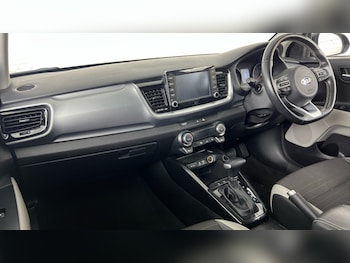 Used Kia Stonic 2020 for sale - 75610593: Photo