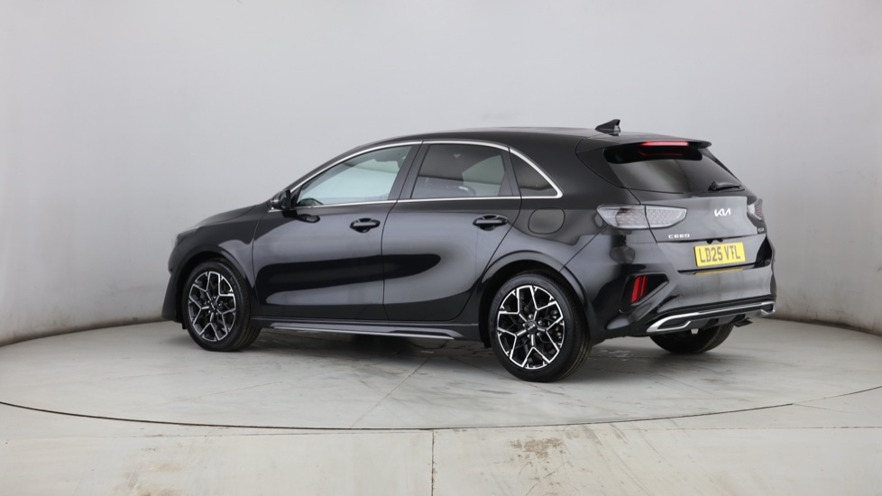 Used Kia Ceed 2025 for sale - 78140462: Photo 2