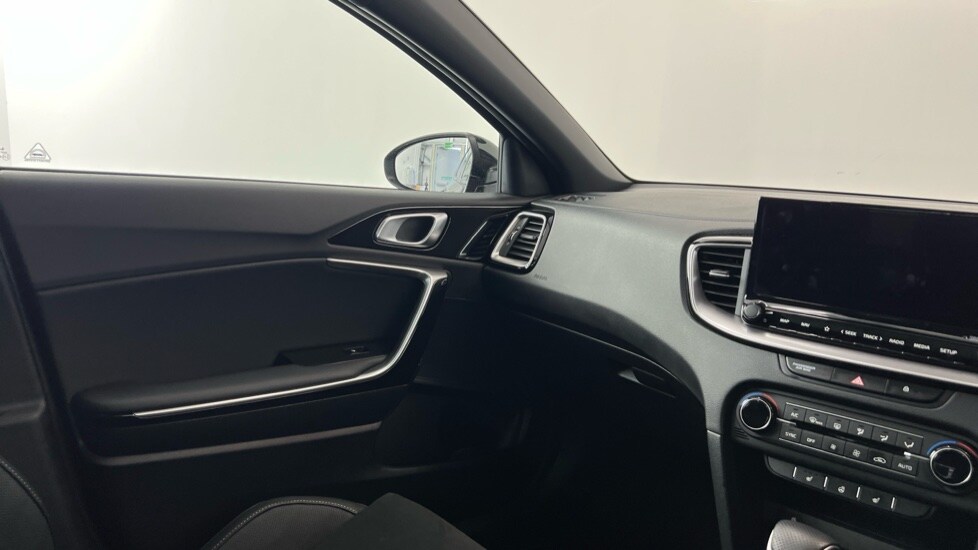 Used Kia XCeed 2025 for sale - 77552307: Photo 29