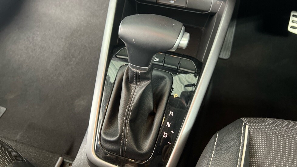 Used Kia Stonic 2024 for sale - 78108527: Photo 40