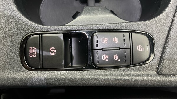 Used Kia Niro 2021 for sale - 76302459: Photo 28
