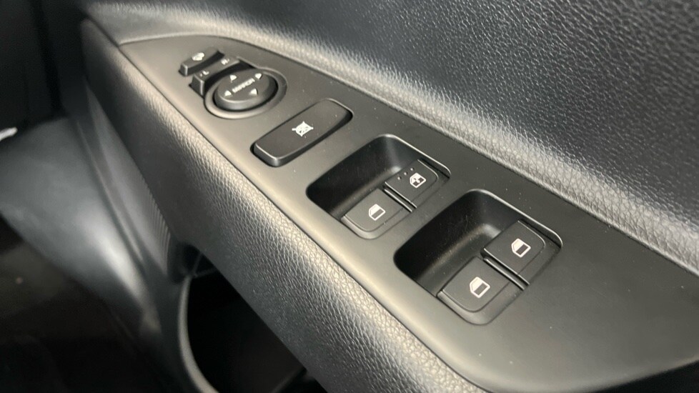 Used Kia Rio 2023 for sale - 77710948: Photo 30