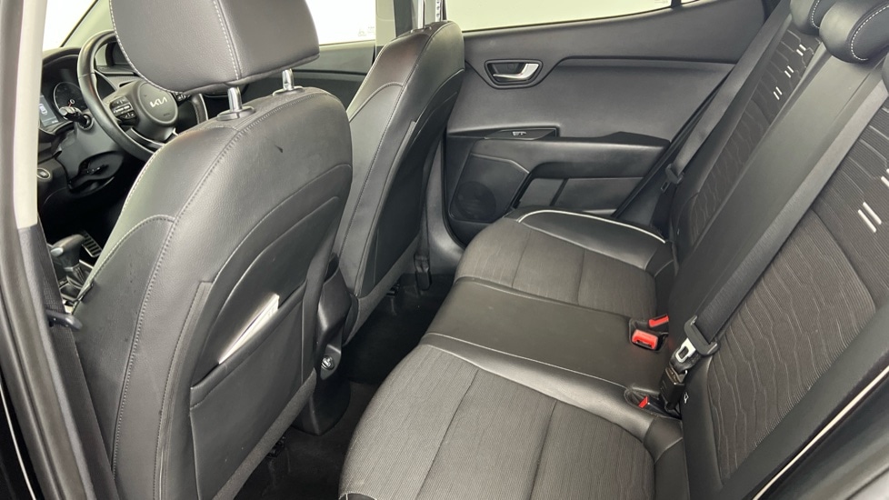 Used Kia Stonic 2024 for sale - 76874866: Photo 10