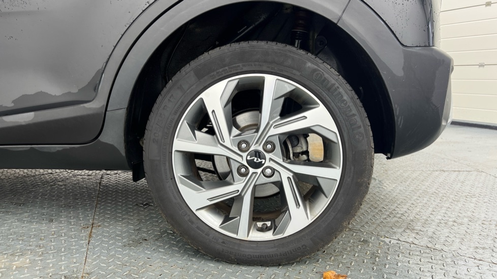 Used Kia Stonic 2024 for sale - 76874866: Photo 18