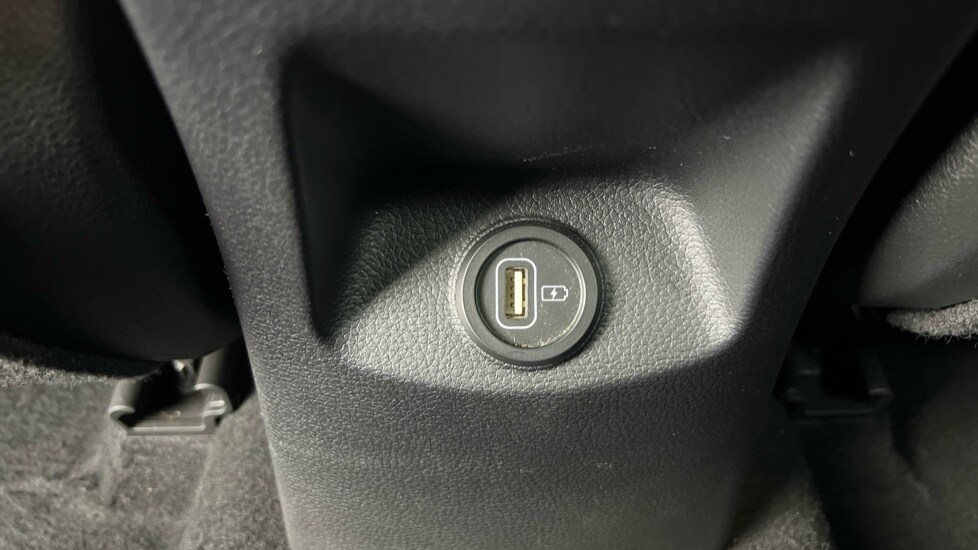 Used Kia Stonic 2024 for sale - 76874866: Photo 22