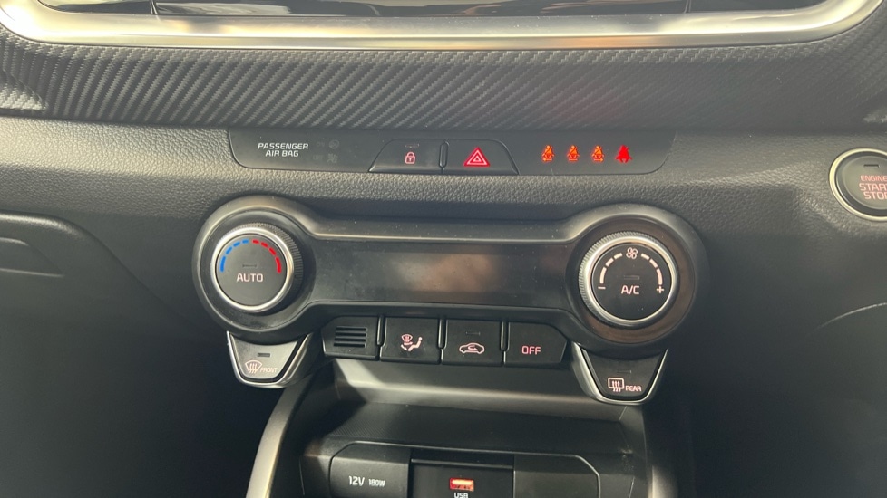 Used Kia Stonic 2024 for sale - 76874866: Photo 39