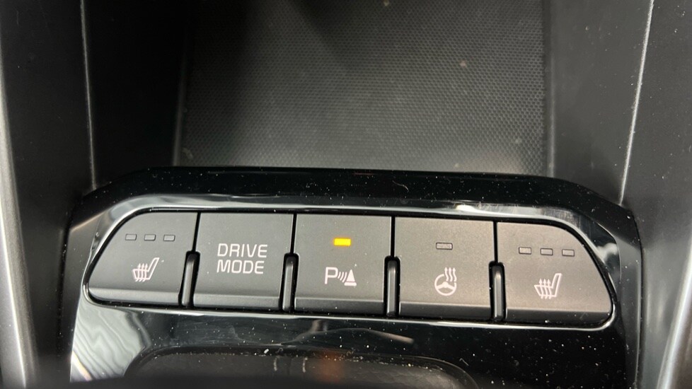 Used Kia Stonic 2024 for sale - 76874866: Photo 44