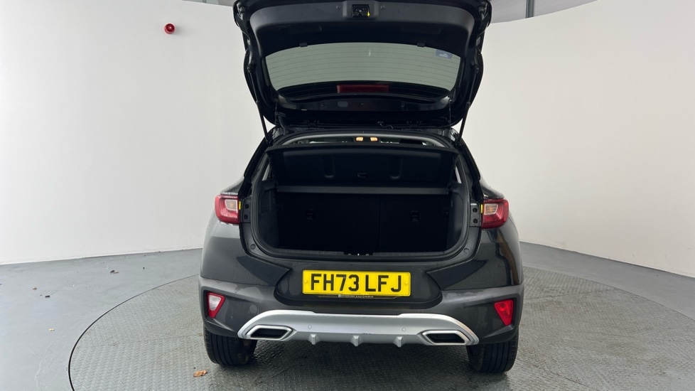 Used Kia Stonic 2024 for sale - 76874866: Photo 8