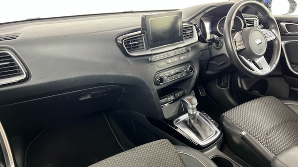 Used Kia Ceed 2018 for sale - 76025296: Photo 3