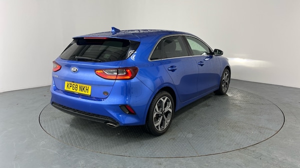 Used Kia Ceed 2018 for sale - 76025296: Photo 44