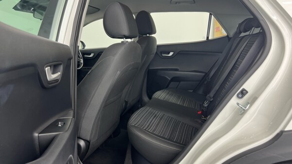 Used Kia Stonic 2023 for sale - 76007764: Photo 10