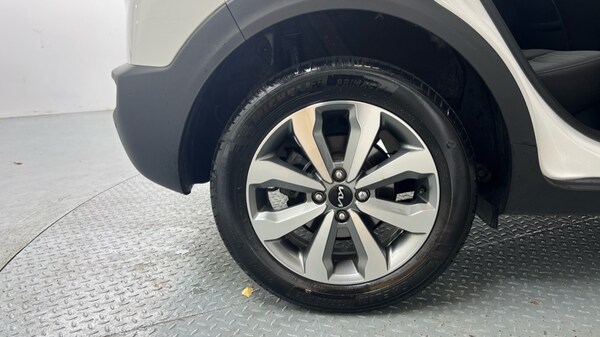 Used Kia Stonic 2023 for sale - 76007764: Photo 24