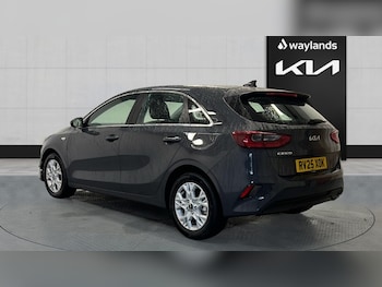 Used Kia Ceed 2025 for sale - 76519323: Photo