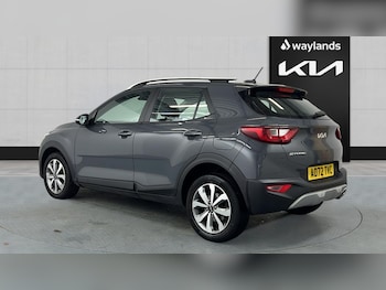 Used Kia Stonic 2022 for sale - 76966781: Photo