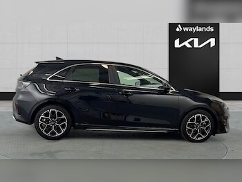 Used Kia Ceed 2025 for sale - 77269309: Photo