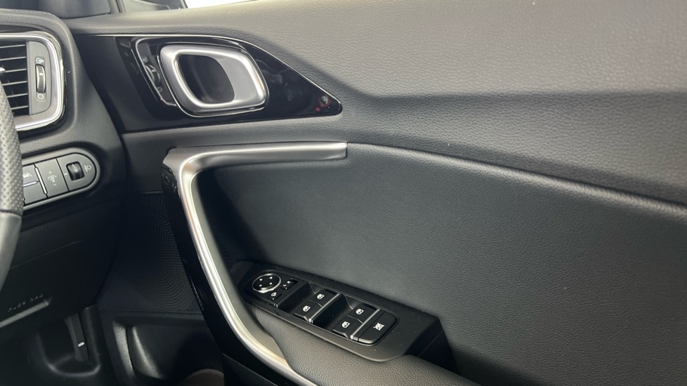 Used Kia XCeed 2025 for sale - 77047773: Photo 25