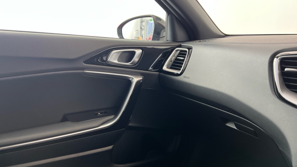 Used Kia XCeed 2025 for sale - 77047773: Photo 39