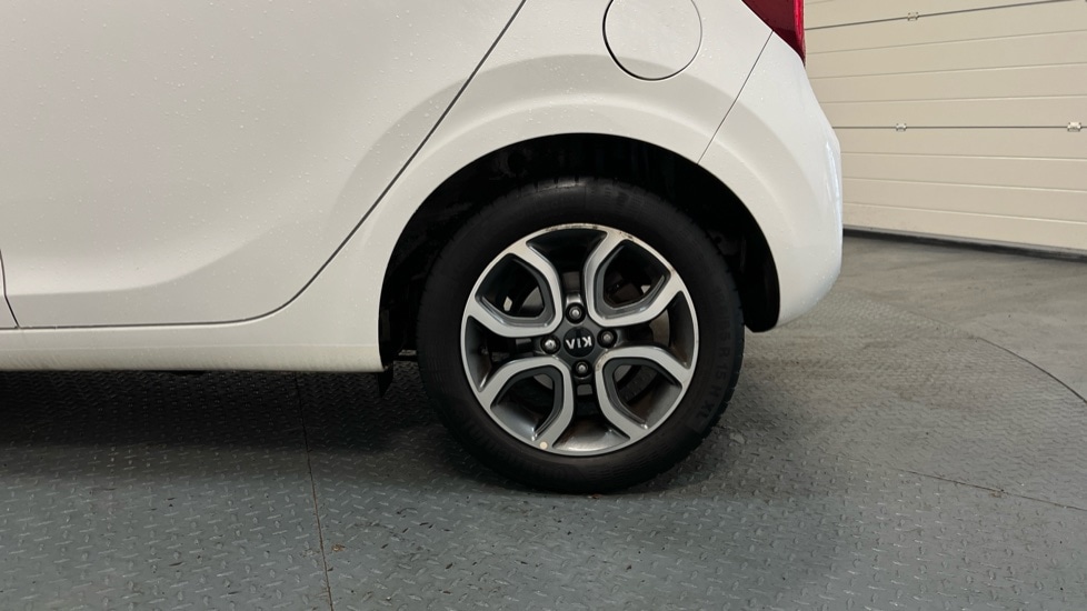 Used Kia Picanto 2021 for sale - 76872739: Photo 17