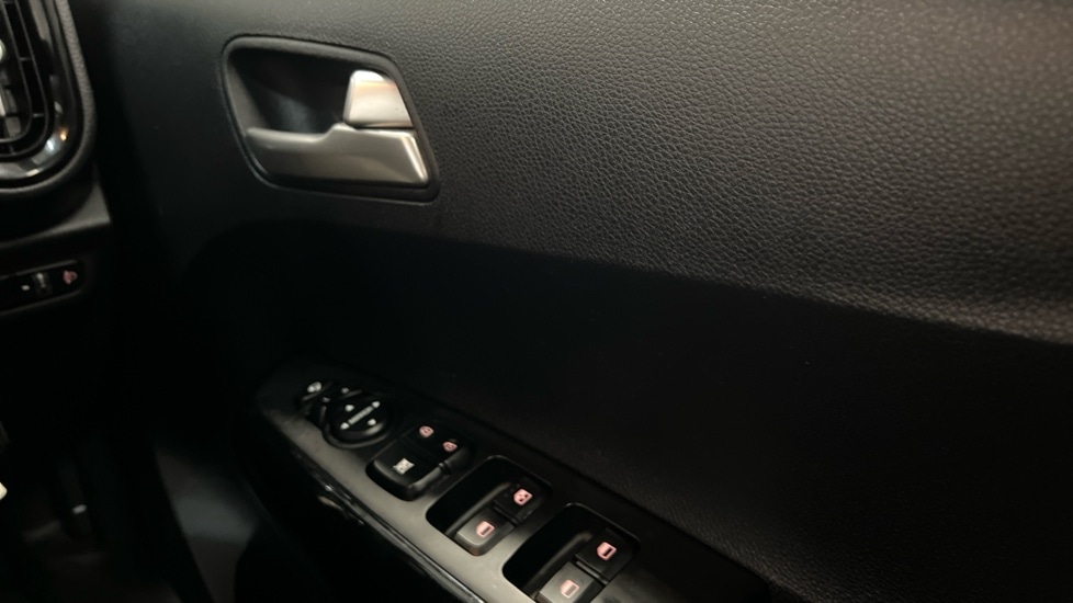 Used Kia Picanto 2021 for sale - 76872739: Photo 25