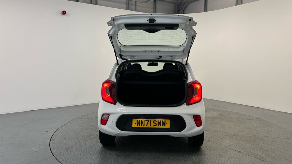 Used Kia Picanto 2021 for sale - 76872739: Photo 8