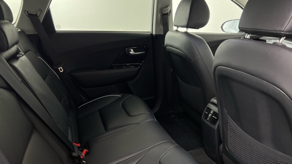 Used Kia Niro 2021 for sale - 77098994: Photo 10