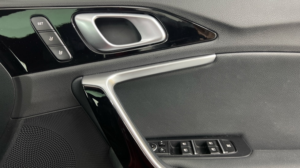 Used Kia XCeed 2023 for sale - 76871859: Photo 18